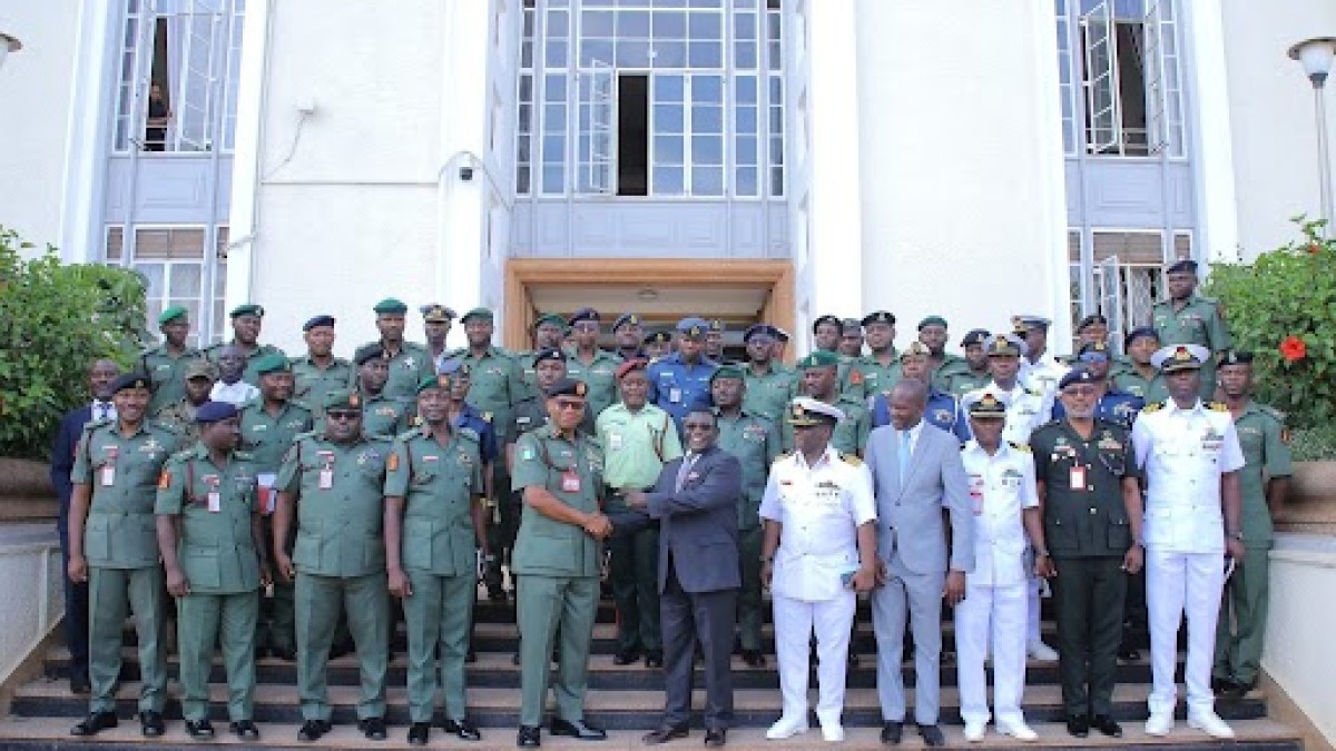 Hon. Prof. Dr. Twaha Kaawaase Kigongo launching the project plan